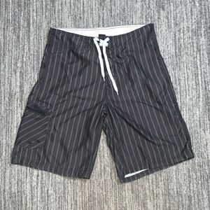 Vintage Y2K Burnside‎ Men's Size 34 Black White Striped Board Shorts Swimwear
